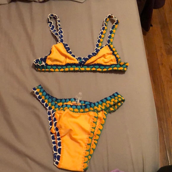 Bathing suit - Picture 1 of 1